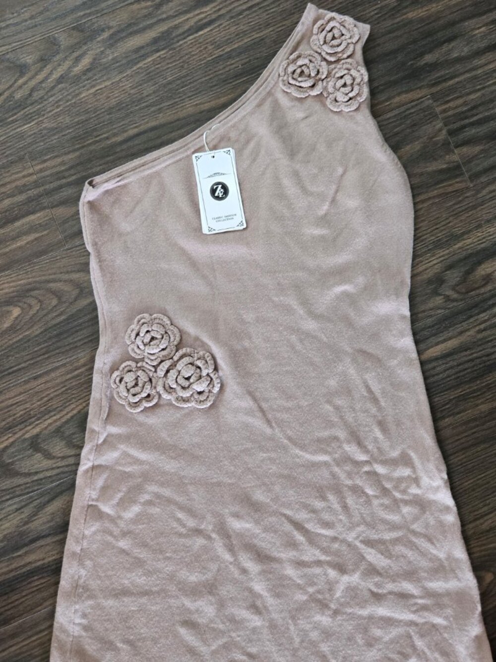 ZESICA Taupe One-Shoulder Knit Maxi Dress w/ Crochet Florals NWT/SIZE L